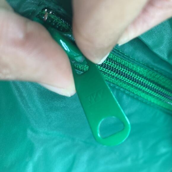 Vintage 80's Lacoste Windbreaker Pullover Hooded Packable Jacket size S green - Picture 10 of 11